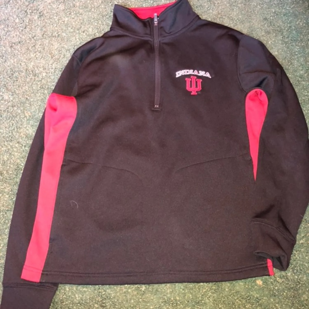 Quarter zip sweatshirt